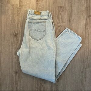 Vintage Lee’s Relaxed Fit Lightwash Denim Jeans